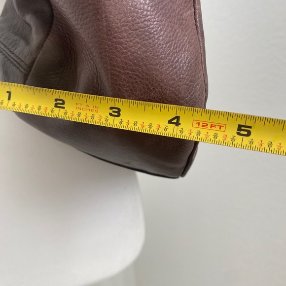 Coach leather should bag - Picture 4 of 8